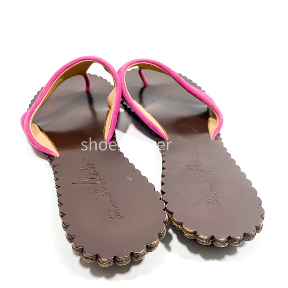 Daniel Barbara Scalloped Sandals - Picture 2 of 4